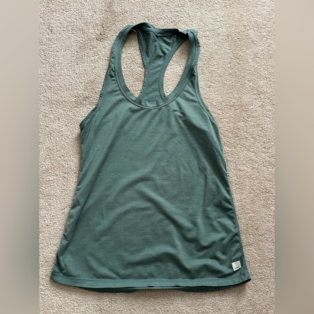 Vuori Lux Performance Tank - Like New